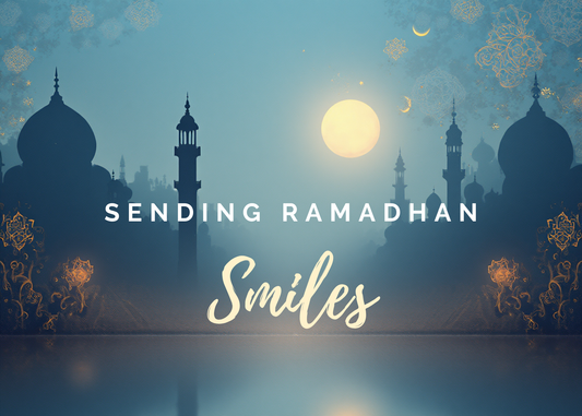 Elegant Ramadhan Greeting Card – “Sending Ramadhan Smiles” Design with Mosque Silhouette